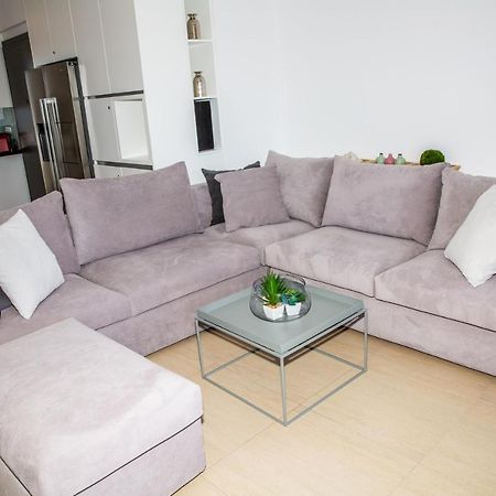 Komfort City Apartment "Elias" Mit Meerblick In Lavrio Exterior foto